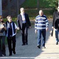 Nicolas Sarkozy and wife Carla Bruni taking a stroll with Giulia | Picture 113950